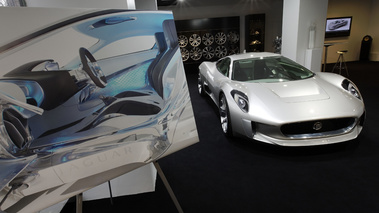 Jaguar C-X75 - London - avant