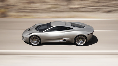 Jaguar C-X75 - profil