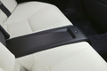 Lexus IS-F bleu console centrale arrière
