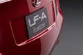 Lexus LF-A Roadster rouge échappements debout