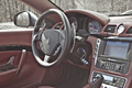 Maserati GranCabrio gris intérieur