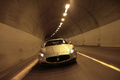 Maserati GranTurismo gris face avant travelling penché