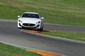 Maserati GranTurismo MC Stradale blanc face avant penché 3