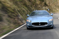 Maserati GranTurismo S bleu ciel face avant travelling
