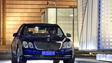 Maybach 62 FL - gris/bleu - face avant, sombre