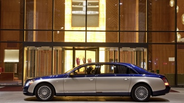 Maybach 62 FL - gris/bleu - profil, sombre