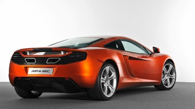 McLaren MP4-12C - Orange - 3/4 arrière droit