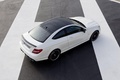 Mercedes Classe C Coupé AMG - blanc -  arrière droit supérieur