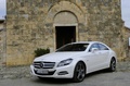 Mercedes CLS 500 blanc 3/4 avant gauche