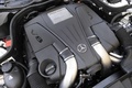 Mercedes CLS 500 blanc moteur