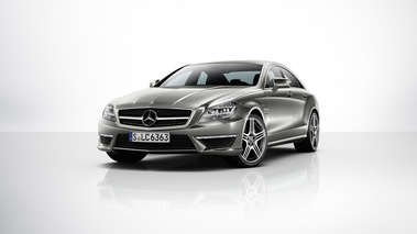 Mercedes CLS63 AMG - gris - 3/4 avant gauche, studio