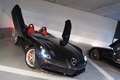 Mercedes McLaren SLR Stirling Moss noir 3/4 avant droit penché portes ouvertes