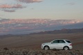 Mercedes ML 2012 blanc profil coucher de soleil