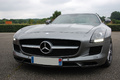 Mercedes SLS AMG gris face avant