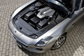 Mercedes SLS AMG gris moteur 2