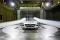 Mercedes SLS AMG gris soufflerie face avant