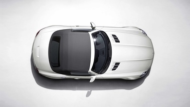 Mercedes SLS AMG Roadster blanc vue du dessus capoté