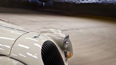 Morgan Roadster Sports Crème Route 2