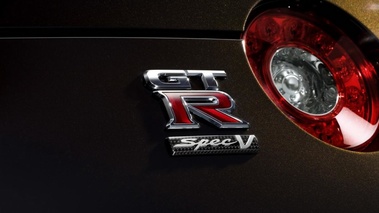Nissan GT-R Spec V - logo