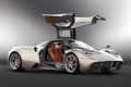 Pagani Huayra gris 3/4 avant droit portes ouvertes