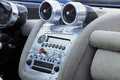 Pagani Zonda S 7.3 bleu console centrale debout