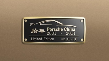 Porsche 911 China 10 Years Edition - plaquette numérotée