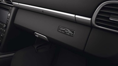 Porsche 997 Black Edition Cabriolet plaque tableau de bord