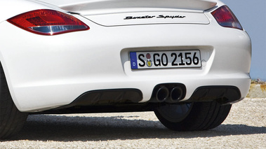 Porsche Boxster Spyder - blanc - détail, bouclier arrière
