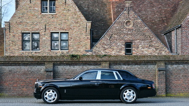 Rolls Royce Phantom / noire / statique profil 