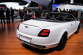 Mondial de l'Automobile Paris 2010 - Bentley Continental Supersports Cabriolet blanc 3/4 arrière droit