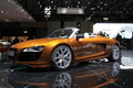 Salon de Genève 2010 - Audi R8 Spyder marron 3/4 avant gauche