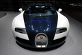 Salon de Genève 2010 - Bugatti Veyron Grand Sport bleu/blanc face avant