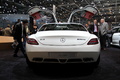 Salon de Genève 2010 - Mercedes SLS AMG blanc face arrière portes ouvertes