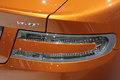 Aston Martin Virage orange feux arrières