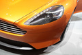 Aston Martin Virage orange phare avant