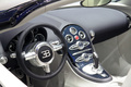 Bugatti Veyron Grand Sport carbone bleu tableau de bord