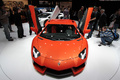 Lamborghini Aventador LP700-4 orange face avant portes ouvertes