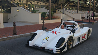 Top Marques Monaco 2010 - Radical SR8 blanc 3/4 avant gauche test drive