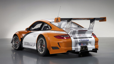 Porsche 911 GT3 R Hybrid 2011 3/4 arrière studio