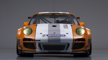 Porsche 911 GT3 R Hybrid 2011 studio avant jour