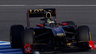 Lotus Renault essais Heidfeld 3/4 avant