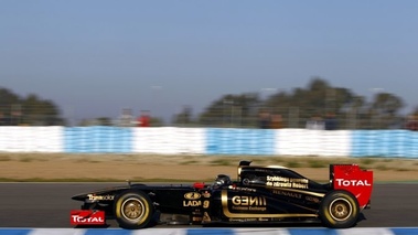 Lotus Renault essais Heidfeld profil