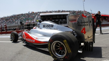 V6 turbo McLaren