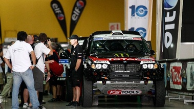 Dakar 2011 BMW garage