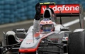 Hongrie 2011 McLaren Button salue