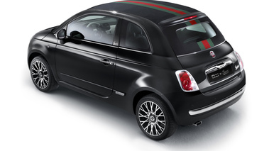 Fiat 500c Gucci - noire - 3/4 arrière droit capote fermée