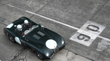 Coupes de Printemps 2013 - Jaguar Type C vert 3/4 avant droit vue de haut