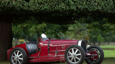 Hampton Court Palace Concours of Elegance 2017 - Bugatti Type 35C bordeaux 3/4 avant droit