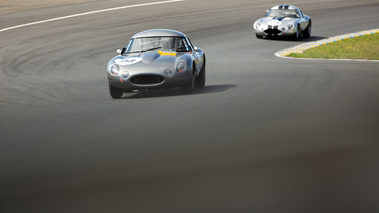 Le Mans Classic 2022 - Jaguar E-Type Lowdrag gris face avant