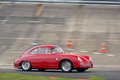 Malte à Montlhéry - Porsche 356 Carrera rouge 3/4 avant droit filé